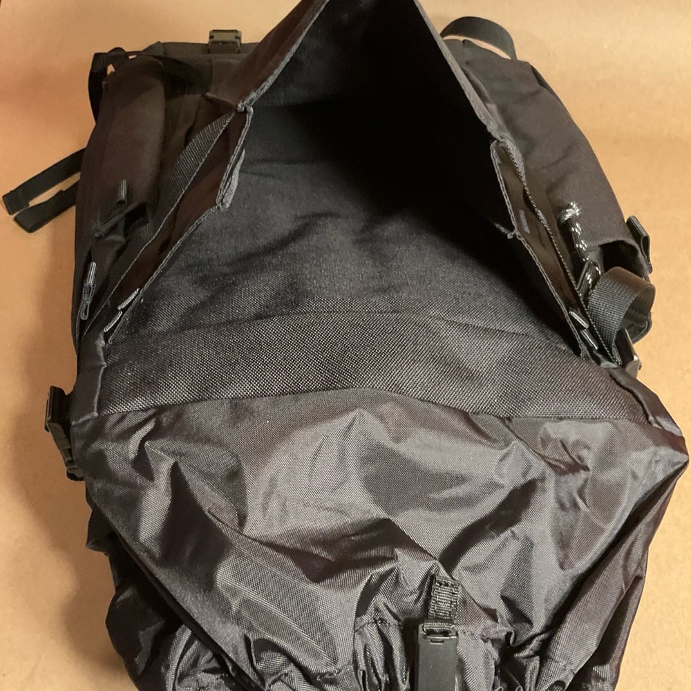 Topo Designs Mountain Pack 28L Backpack - Picture 9 of 11